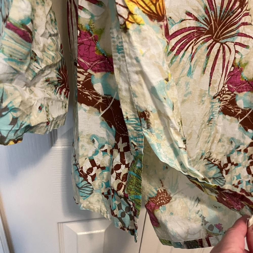 Beaded Lane Bryant floral tunic. Size 18/20 - Picture 5 of 6